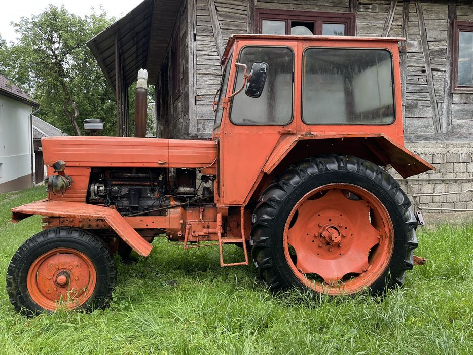 Vand tractor romanesc 650. .