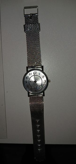 Сребърен часовник