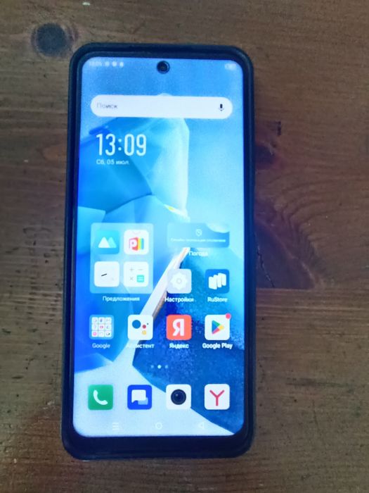 Смартфон infinix hot 30 play.