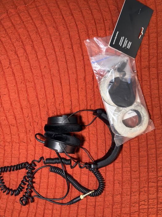 Casti Beyerdynamic DT 990 Pro 250 ohmi