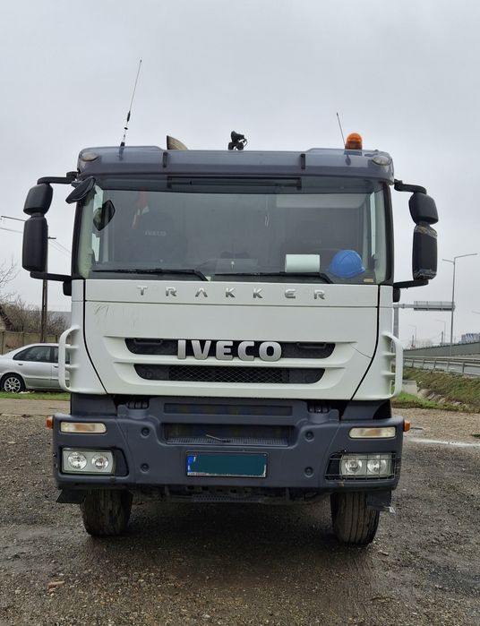 Vând Iveco Trakker 8×4 euro 5