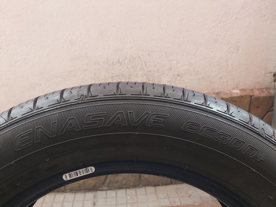Автомобилни гуми 215 60 17 Dunlop