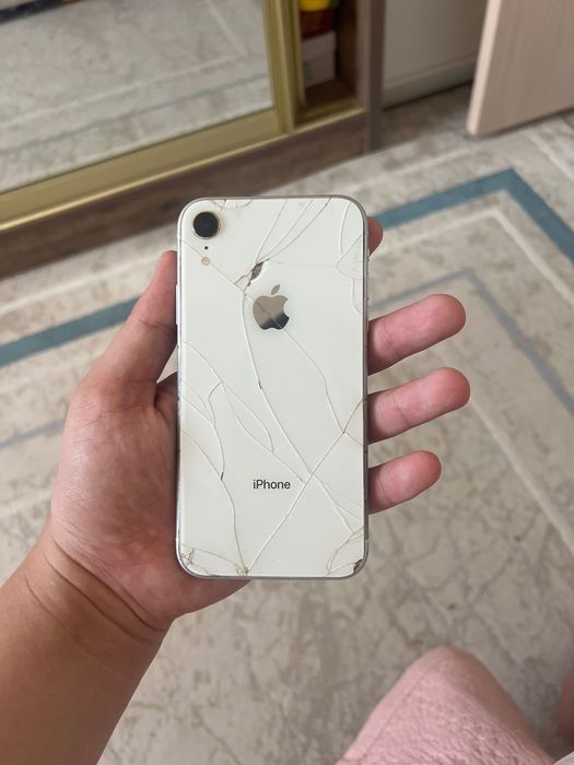 Iphone xr 32гб..