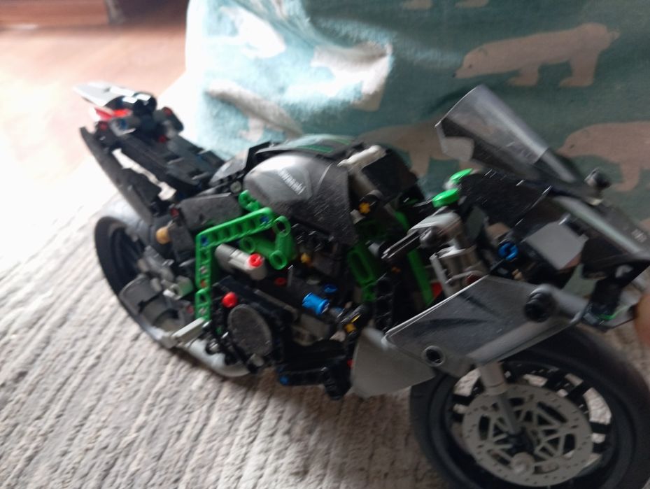 Продам большой пакет лего