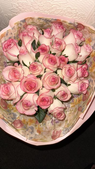 Цветы свежие 25шт