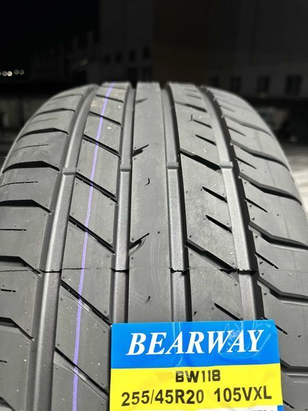 Нови Летни Гуми BEARWAY BW118 255/45R20 105V XL Нов DOT