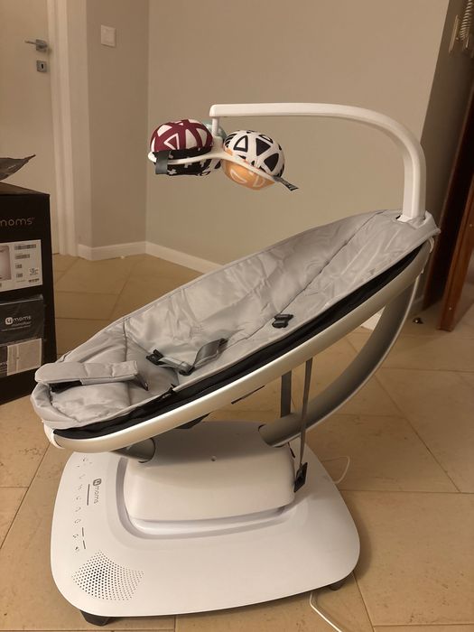 Електрическа бебешка люлка mamaRoo 5.0