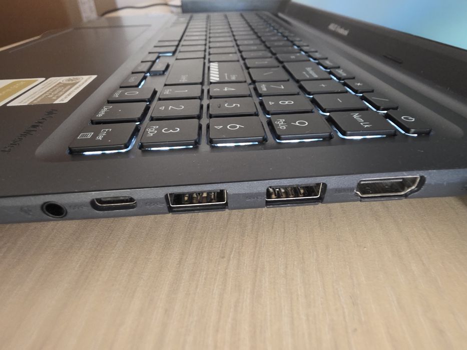 Vand ASUS Vivobook 15 X1504ZA-BQ028, ca NOU!