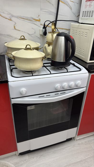 Продаю мебель и газ