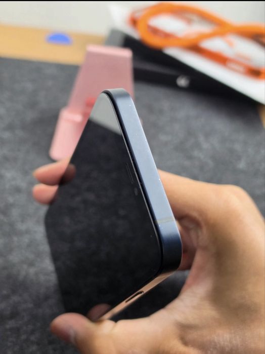 Iphone 12 - използван