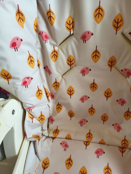 Scaun de masa chicco polly
