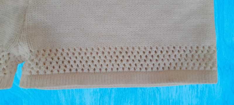 Pantaloni scurti cu perforatii Zara pentru femei S