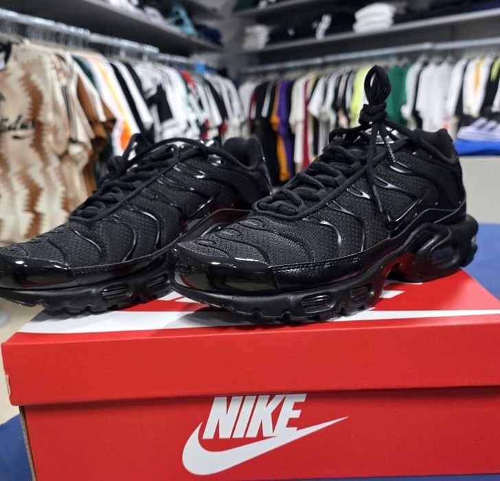 Nike Air Max Plus Нови Черни Мъжки Маратонки [40-44 Номер]