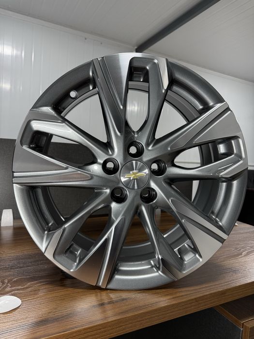 Tracker redline 17 saka diska