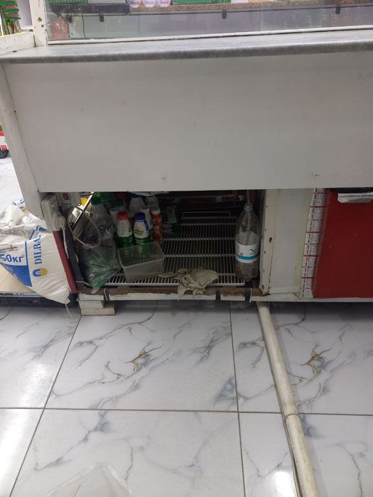 Витрина холодильник