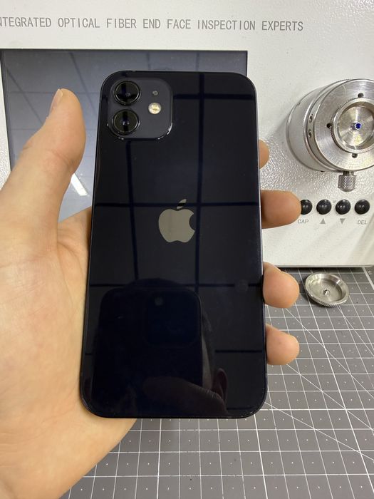 Продам iphone 12 128gb