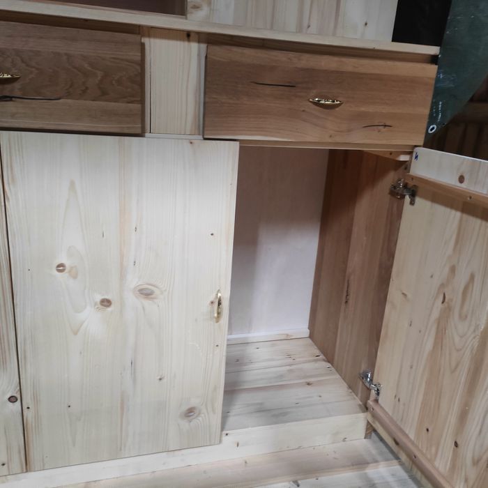 Dulap Brad și stejar  lucrat manual