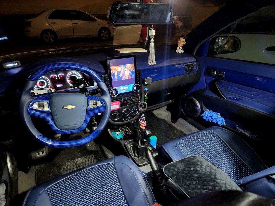 Перетяжка руля , анатомия , алькантара , кожа