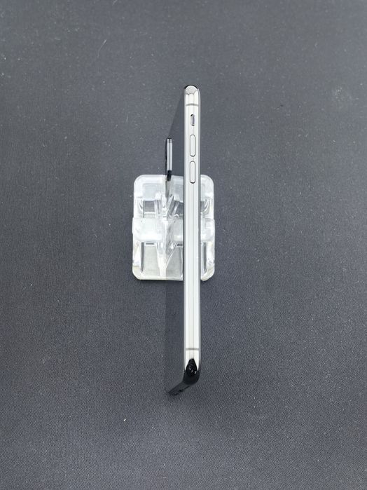 Apple iPhone X 64 GB ID-weg726