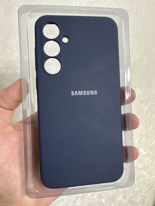 Продам чехол на samsung a55 новый