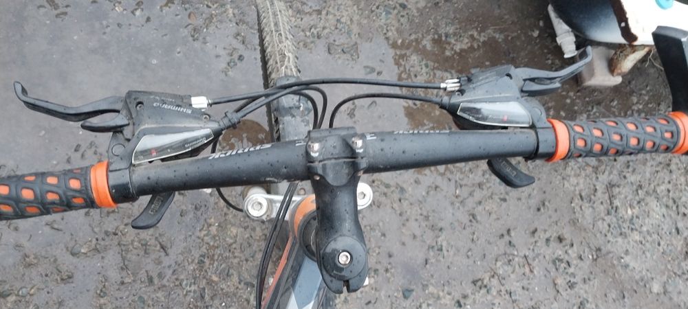 Продам спортивный велосипед.