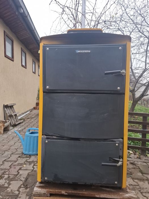 Centrala termica pe lemne