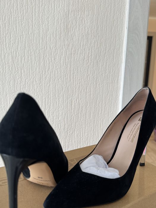 Туфли на шпильке