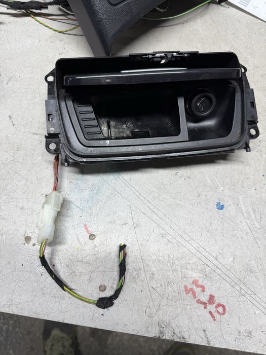 Scrumiera bmw e90 e91 e92 e93