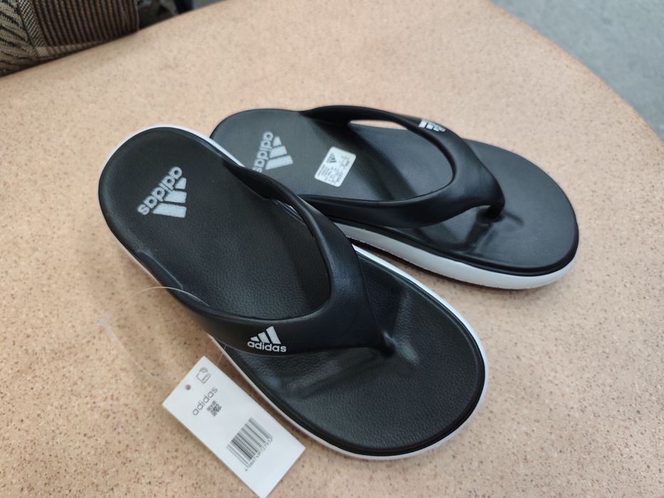 Тапочки Adidas. Цвета
