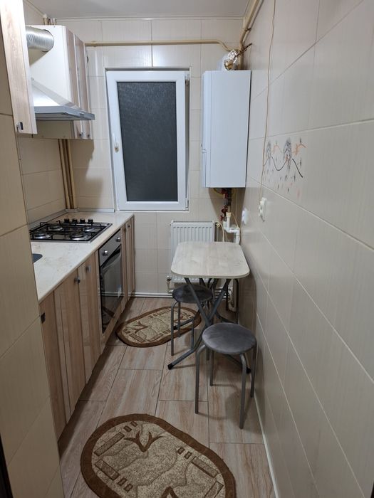 Inchiriez apartament