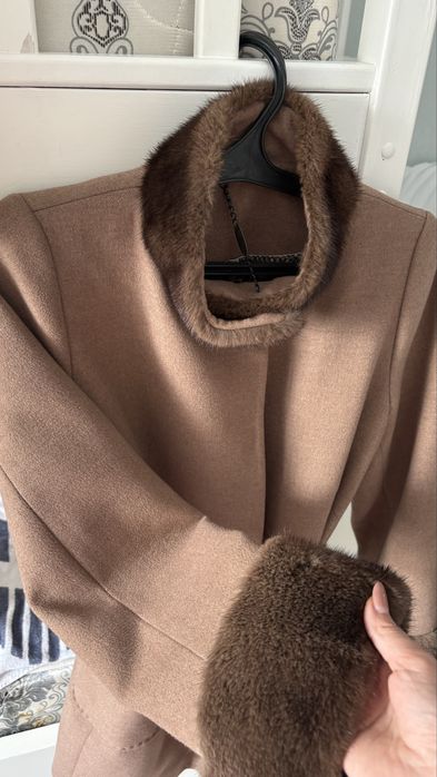 Пальто с норковым воротником