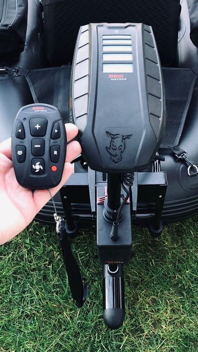 Baterie si motor Rhino Outboard CR30VF