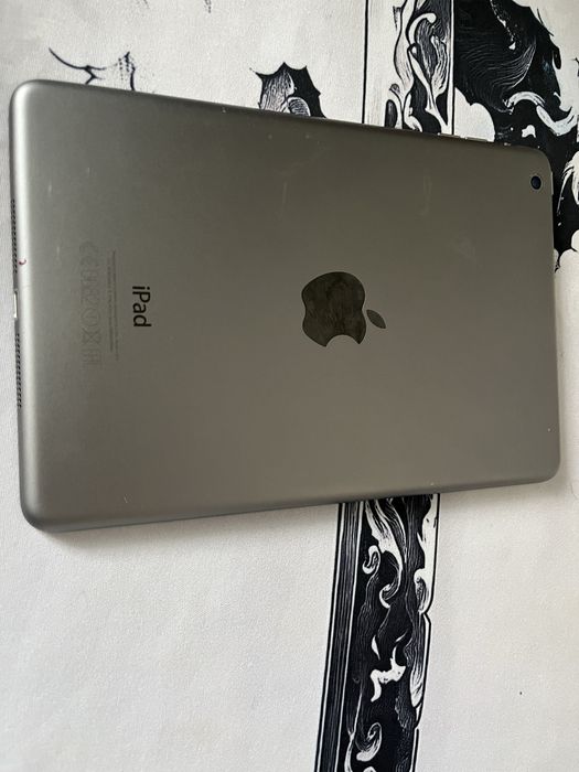 продам айпад 1 мини