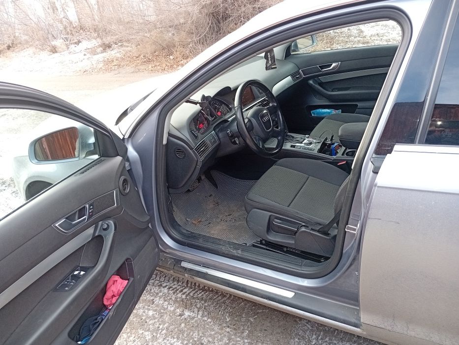 Продам автомобиль Audi A6.