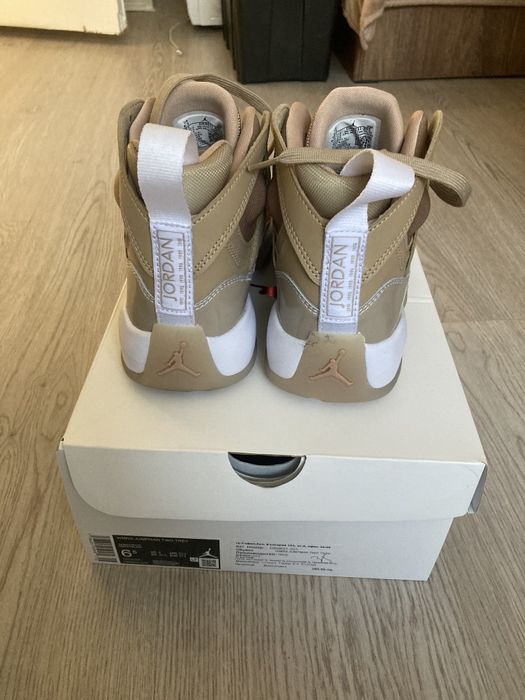 Jordan Jumpman Two Trey