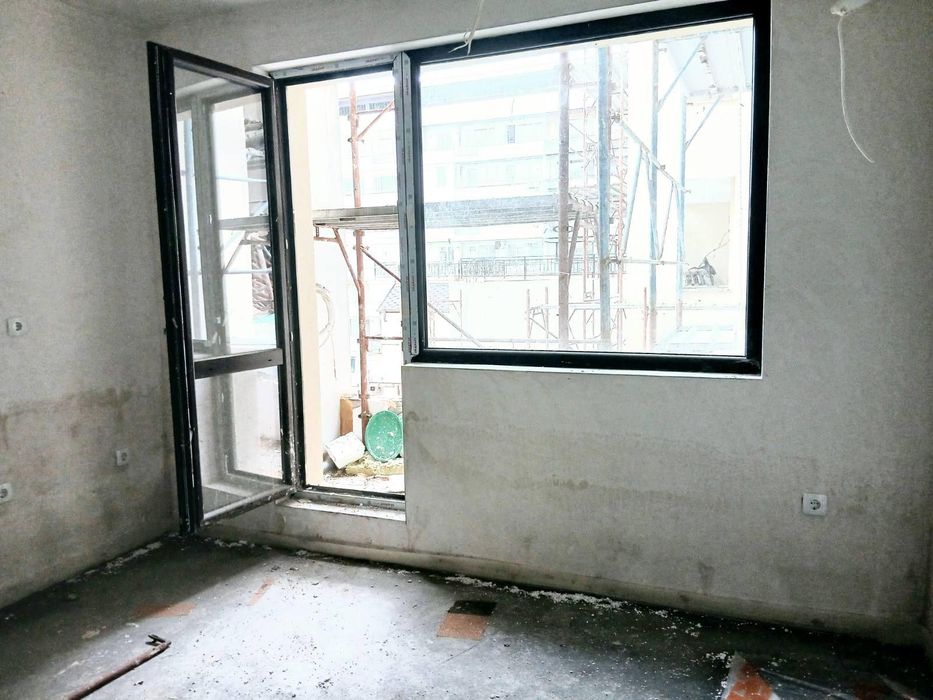 Продава се Тристаен апартамент в Пловдив, Каменица 1 - 108 кв.м за 1071 €/кв.м - Снимка #2