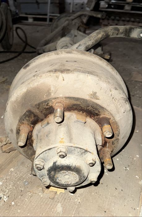 Продам мост на Mercedes-Benz 609D