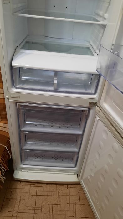 Продам холодильник