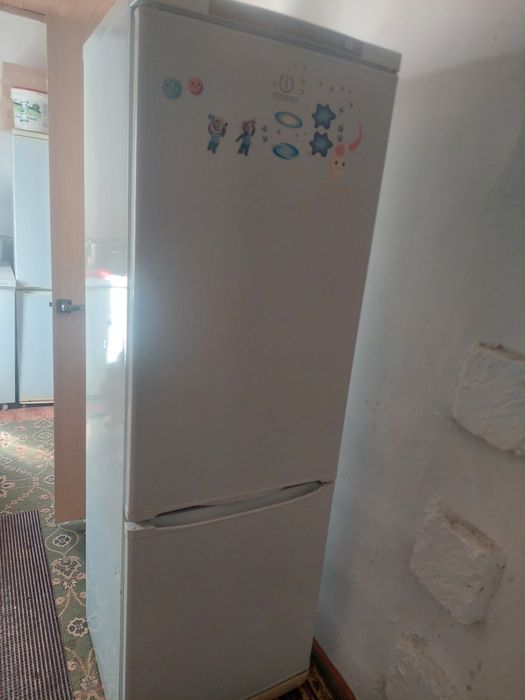 Холодильник сатылады