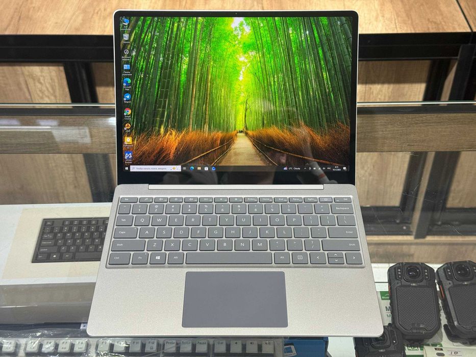 Microsoft Surface GO CORE i5-1035G ram 16 ssd 256 Сенсорный