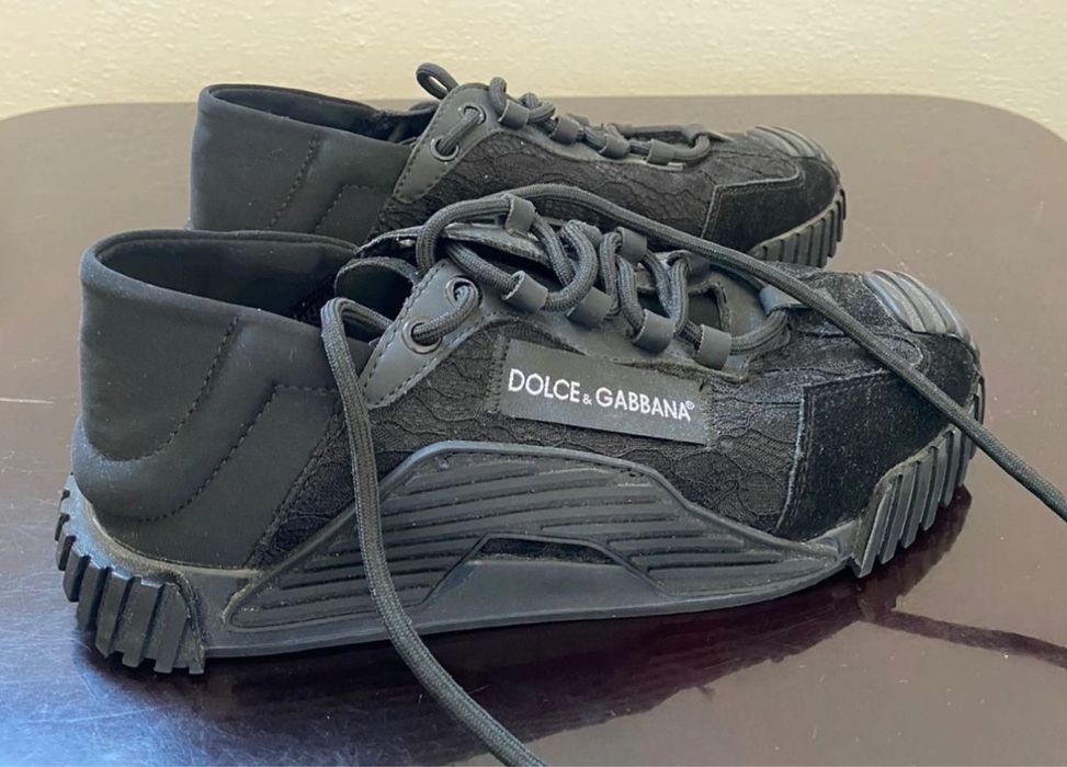 Кроссовки 37 размер 8000 тг