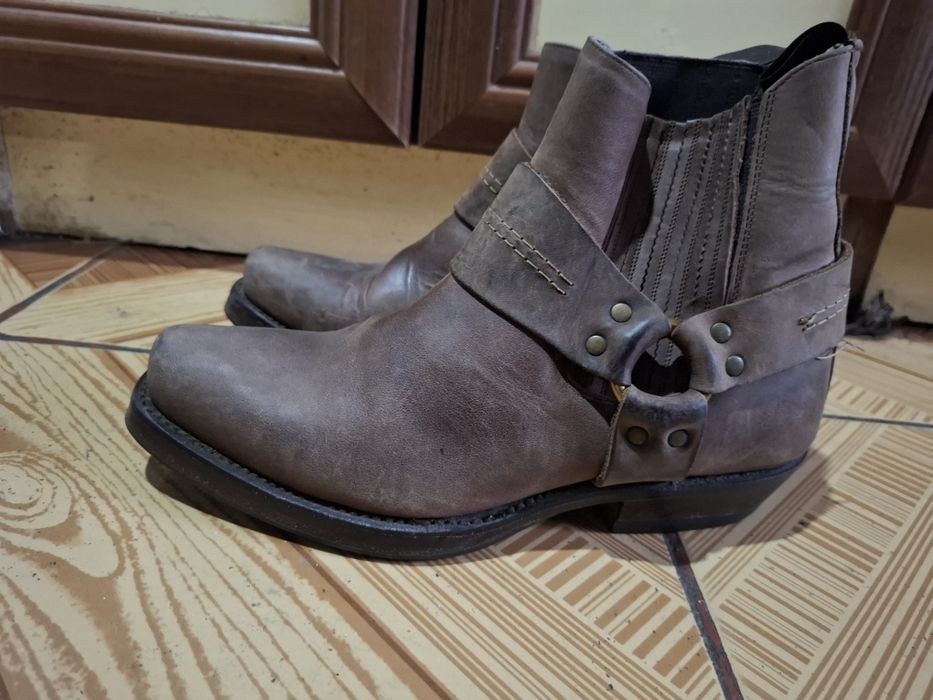 Vând cizme damă Western ! Mărime 37!