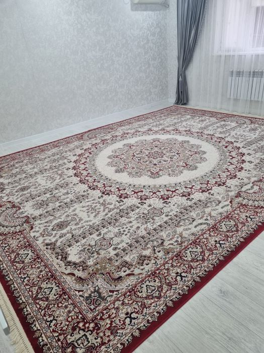 Ковер продаётся 4/5