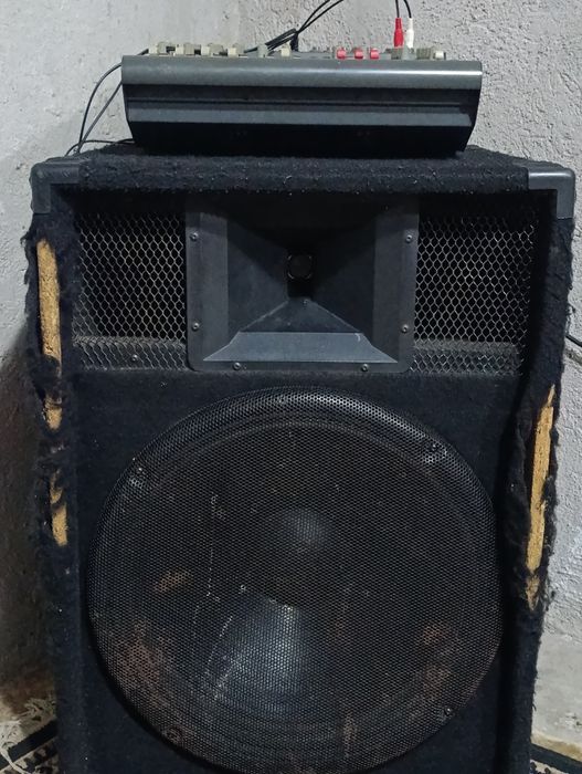 Эстрадная колонка большая