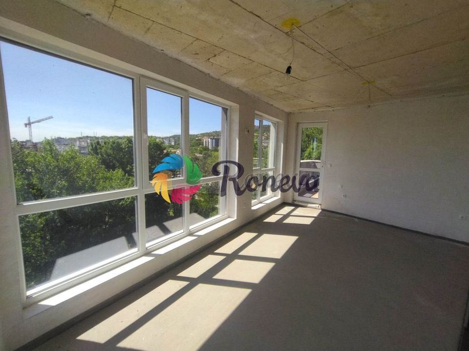 Продава се Двустаен апартамент в Варна, Възраждане 1 - 156 кв.м за 409 €/кв.м - Снимка #3