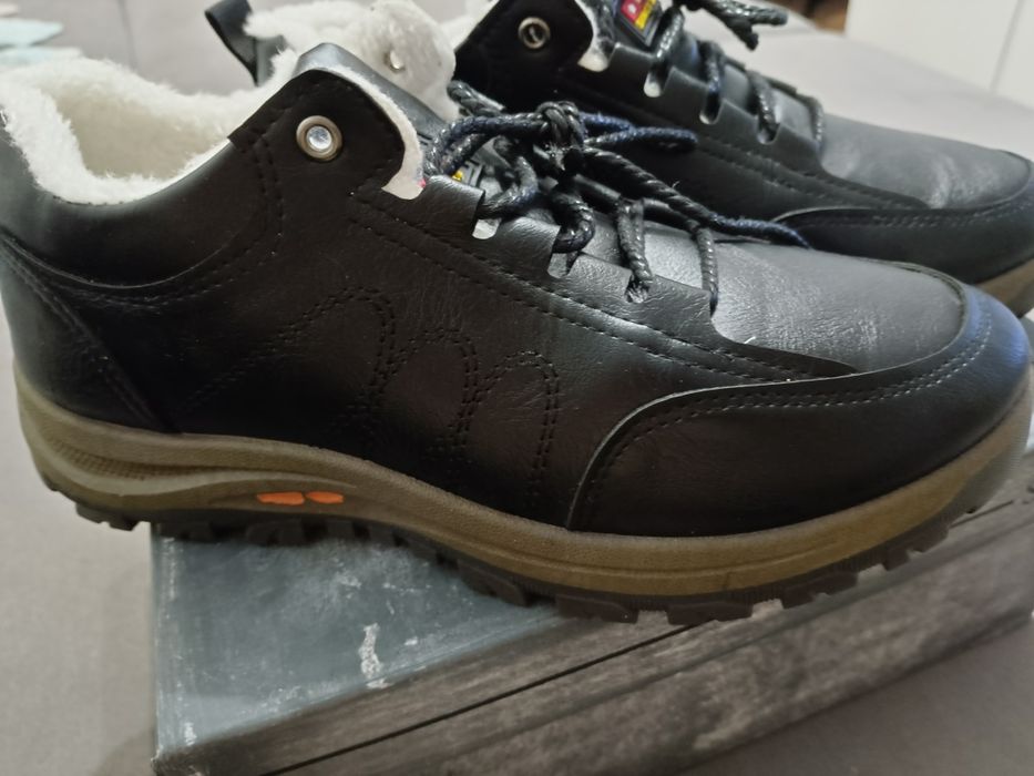 Новые мужские ботинки