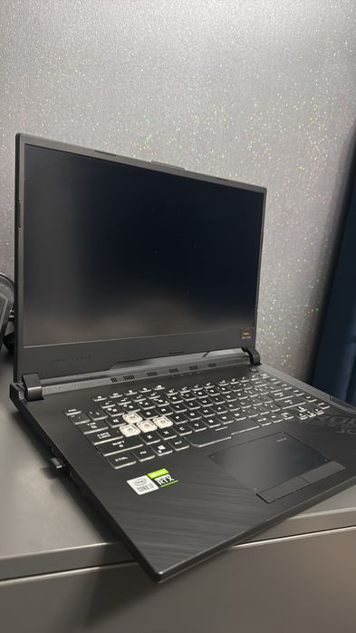 laptop asus rogstrix
