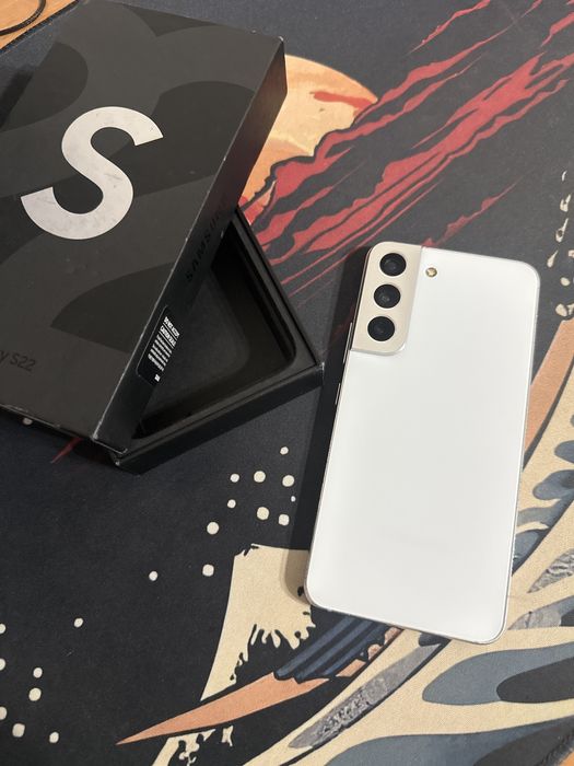 Samsung s22 256gb White
