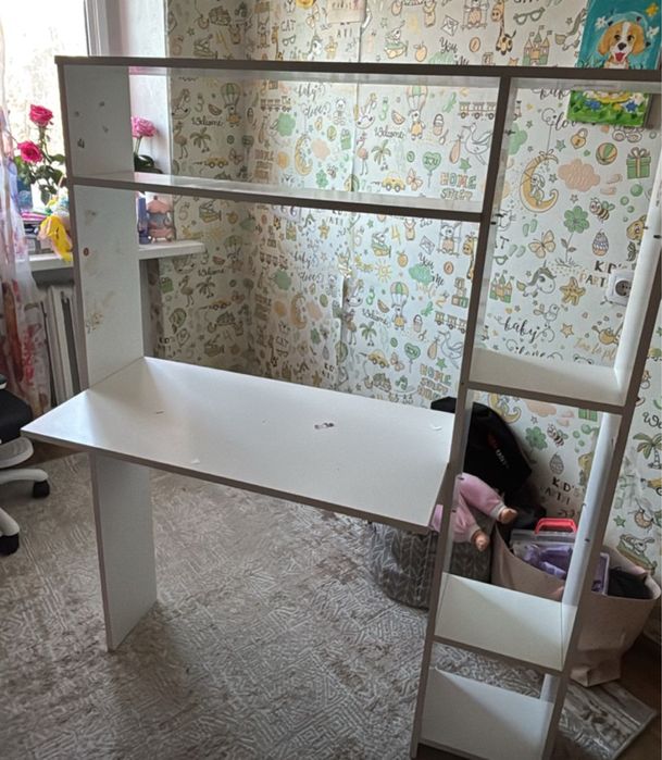 Отдам стол бесплатно