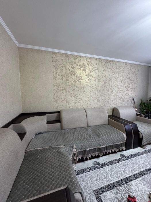 Продам диван угловой